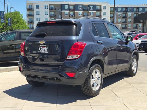 Used 2018 Chevrolet Trax LT w/ LT Convenience Package AWD/4WD image 4