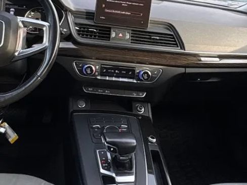 Used 2018 Audi Q5 2.0T Premium AWD/4WD image 10