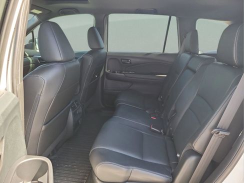 Used 2023 Honda Passport EX-L image 17