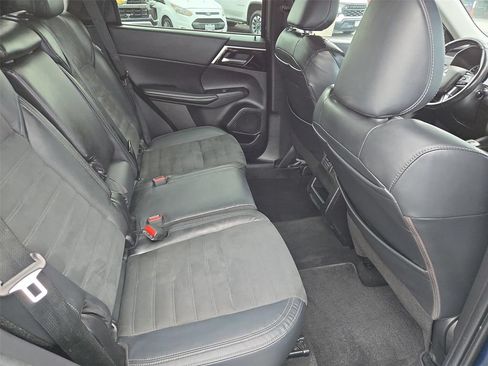 Used 2022 Mitsubishi Outlander SE FWD image 18