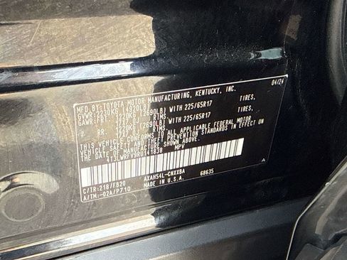 Used 2024 Toyota RAV4 LE AWD/4WD image 27