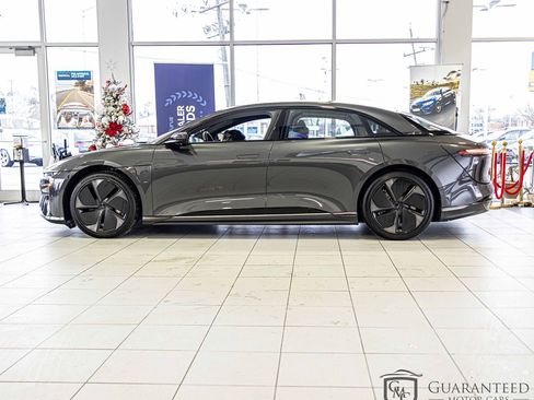 Used 2024 Lucid Air Touring image 8