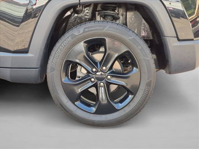 Used 2020 Jeep Compass Latitude AWD/4WD image 9