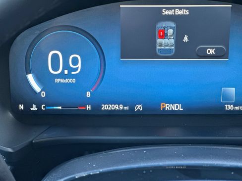 Used 2025 Ford Escape Platinum AWD/4WD image 25