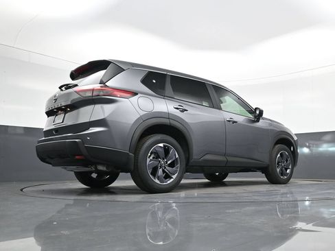 Certified 2026 Nissan Rogue SV FWD image 26