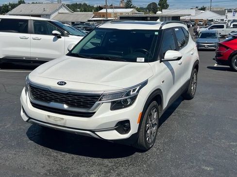 Used 2021 Kia Seltos EX AWD/4WD image 3