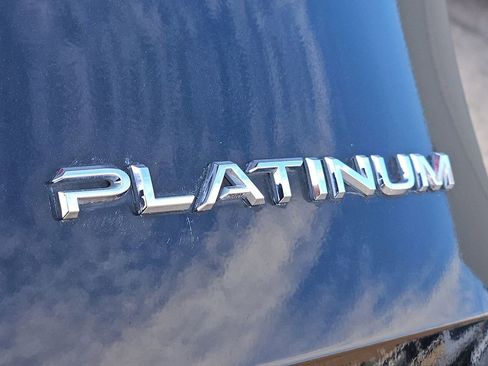 Used 2024 Toyota Grand Highlander Platinum image 10