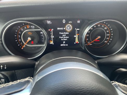 Used 2020 Jeep Gladiator Overland w/ Uconnect 4C Nav & Sound Group AWD/4WD image 23