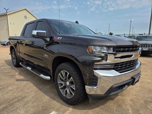 Used 2021 Chevrolet Silverado 1500 LT w/ Texas Edition Plus AWD/4WD image 3