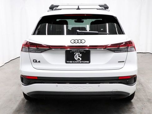 Used 2025 Audi Q4 e-tron Premium Plus w/ Premium Plus AWD/4WD image 5