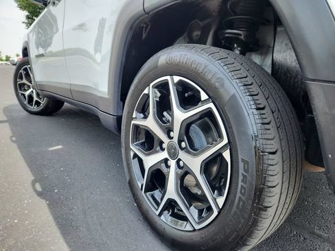 Used 2025 Jeep Compass Limited AWD/4WD image 18