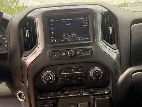 Used 2024 Chevrolet Silverado 1500 Custom Trail Boss w/ LPO, Dark Essentials Package AWD/4WD image 15