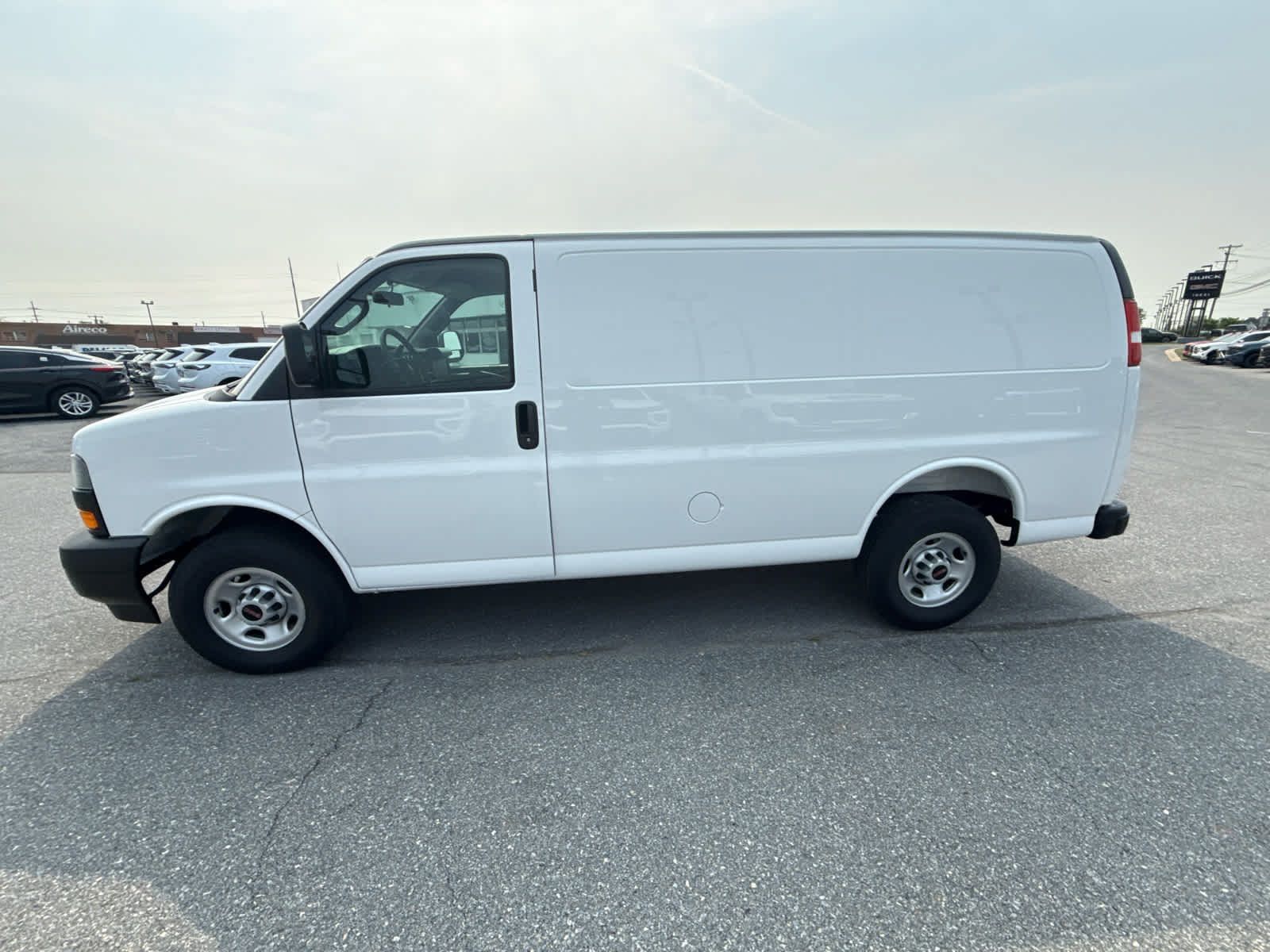 New 2026 GMC Savana 2500 w/ Driver Convenience Package RWD image 5
