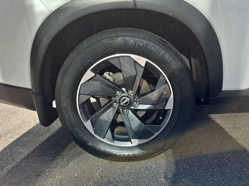 Used 2026 Nissan Rogue SV AWD/4WD image 23