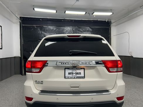 Used 2011 Jeep Grand Cherokee Limited w/ Trailer Tow Group image 4