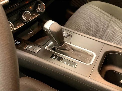 Certified 2025 Nissan Kicks S image 15