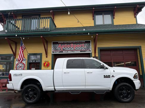 Used 2018 RAM 2500 Laramie w/ Sport Appearance Group AWD/4WD image 2
