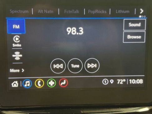 Used 2022 Chevrolet Traverse LT image 21