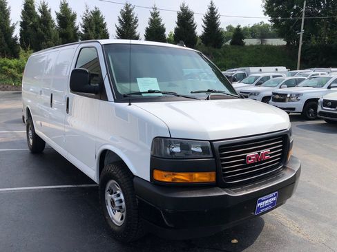 Used 2023 GMC Savana 2500 Extended w/ Driver Convenience Package RWD image 8