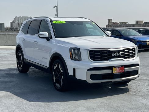 Used 2023 Kia Telluride S w/ S Sunroof Package image 11