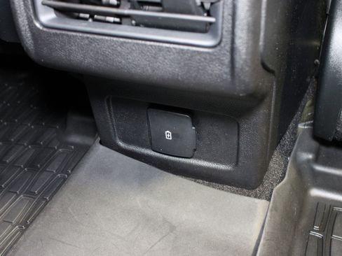 Used 2022 Lincoln Corsair Grand Touring AWD/4WD image 17