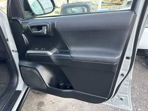 Used 2017 Toyota Tacoma TRD Pro image 24