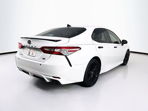 Used 2020 Toyota Camry SE FWD image 10