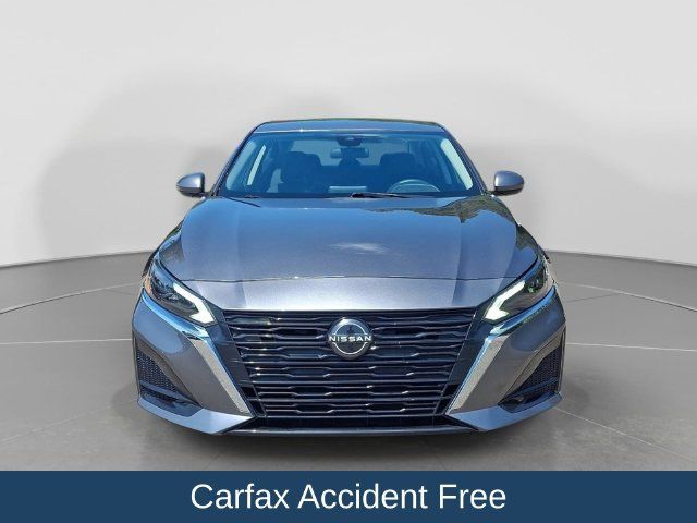 Used 2023 Nissan Altima 2.5 SV FWD image 3