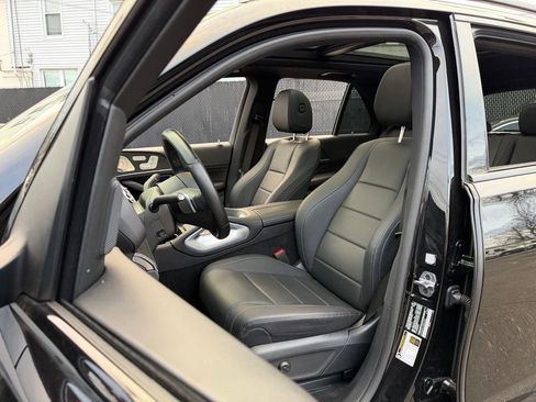 Used 2025 Mercedes-Benz GLE 350 4MATIC image 19