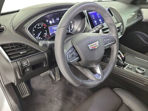 Used 2023 Cadillac CT5 Sport RWD image 17