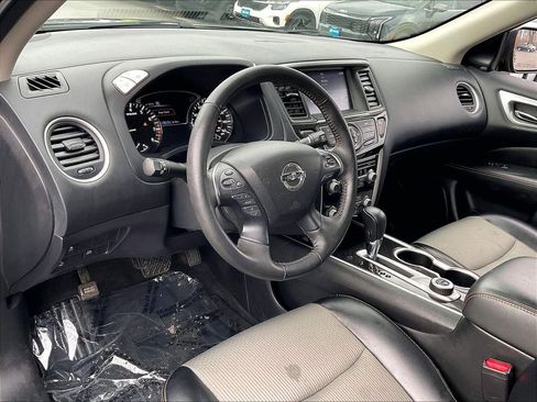 Used 2020 Nissan Pathfinder SV w/ Rock Creek Edition image 8