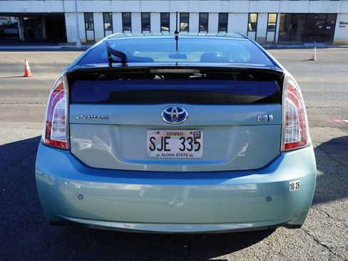 Used 2014 Toyota Prius Two FWD image 22