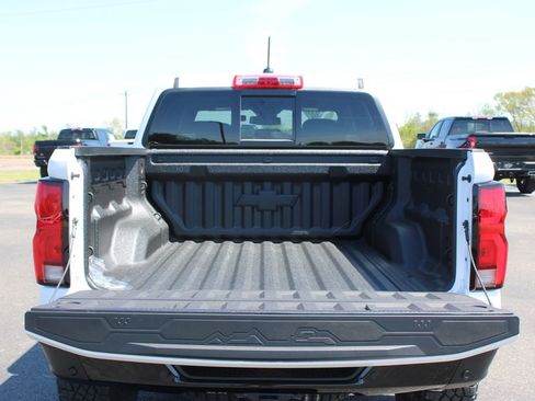New 2026 Chevrolet Colorado ZR2 AWD/4WD image 16