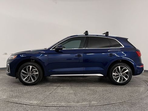 Used 2022 Audi Q5 2.0T Premium w/ Convenience Package AWD/4WD image 2