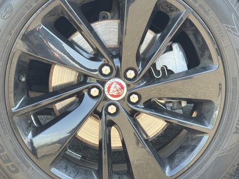 Used 2023 Jaguar F-PACE S AWD/4WD image 13