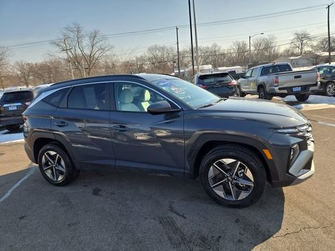 Certified 2025 Hyundai Tucson SEL image 5