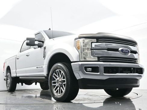 Used 2019 Ford F250 Lariat w/ Lariat Ultimate Package image 45
