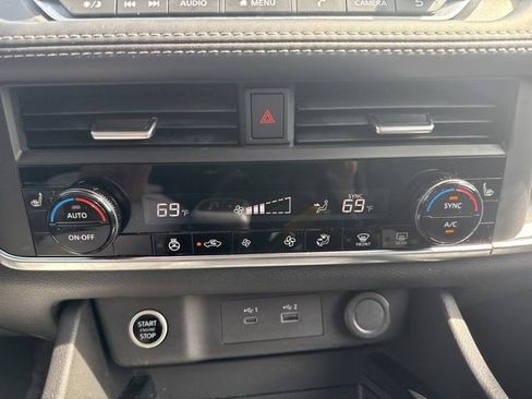 Certified 2023 Nissan Rogue SV w/ SV Premium B Package image 14