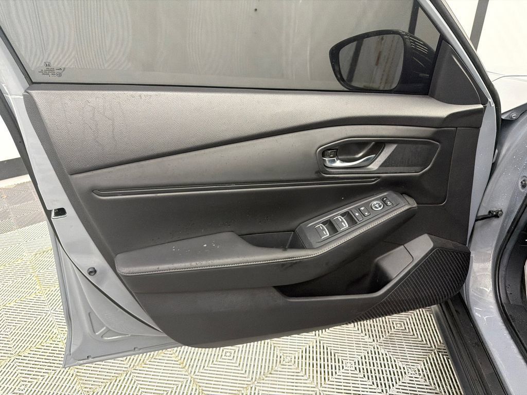 Used 2025 Honda Accord Sport image 11