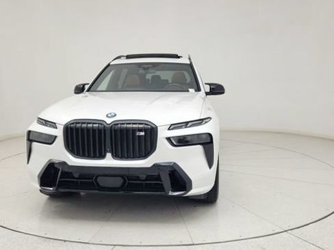 Used 2023 BMW X7 M60i AWD/4WD image 3