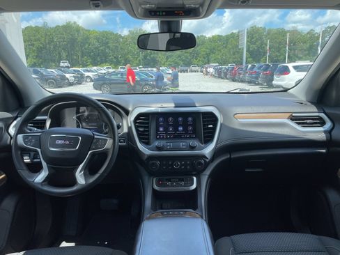 Used 2021 GMC Acadia SLE FWD image 9