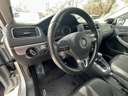 Used 2014 Volkswagen Jetta TDI FWD image 47
