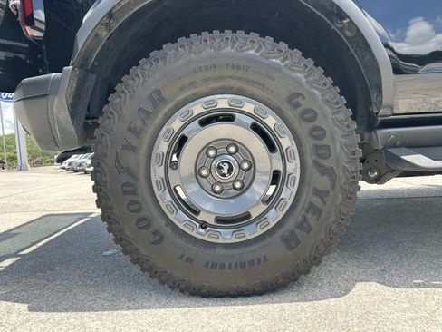 Used 2024 Ford Bronco Badlands AWD/4WD image 17