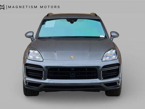 Used 2023 Porsche Cayenne Turbo AWD/4WD image 5