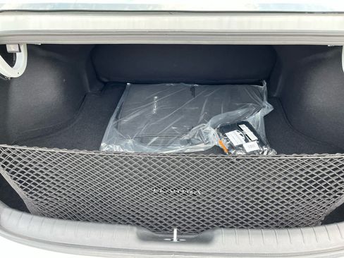 Used 2025 Hyundai Elantra SEL FWD image 26