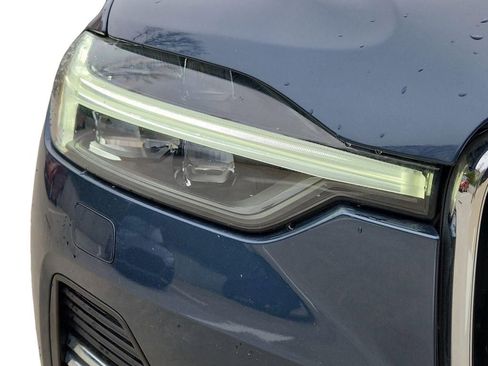 Used 2022 Volvo XC60 B5 Inscription w/ Climate Package image 9