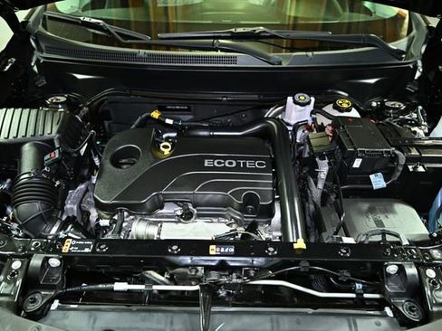 Used 2021 Chevrolet Equinox LS w/ LPO, Blackout Package image 17