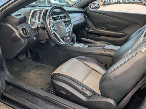 Used 2015 Chevrolet Camaro LT RWD image 7