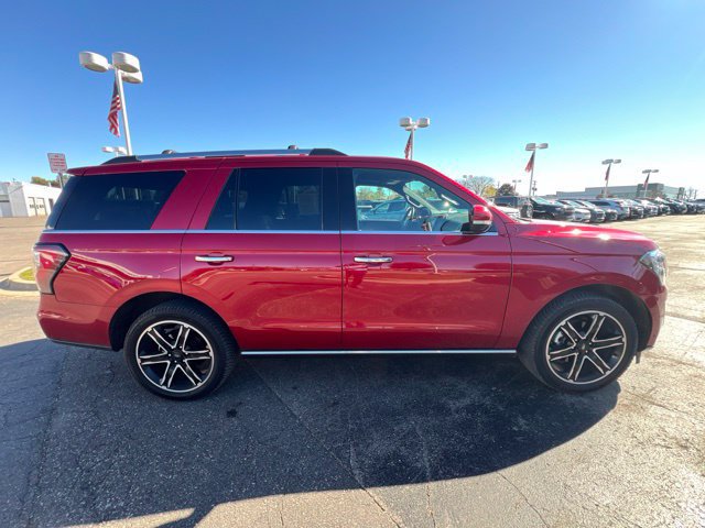 Used 2020 Ford Expedition Limited w/ Special Edition Package AWD/4WD image 4