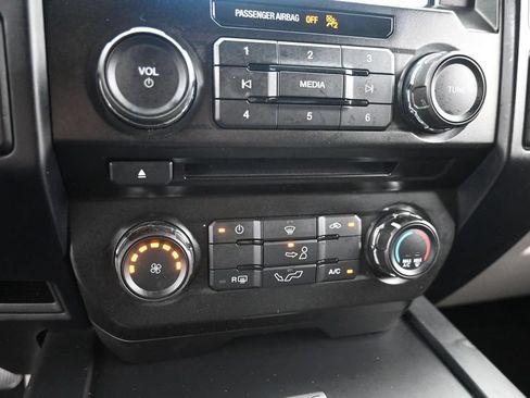 Used 2017 Ford F150 XL w/ Equipment Group 101A Mid AWD/4WD image 20